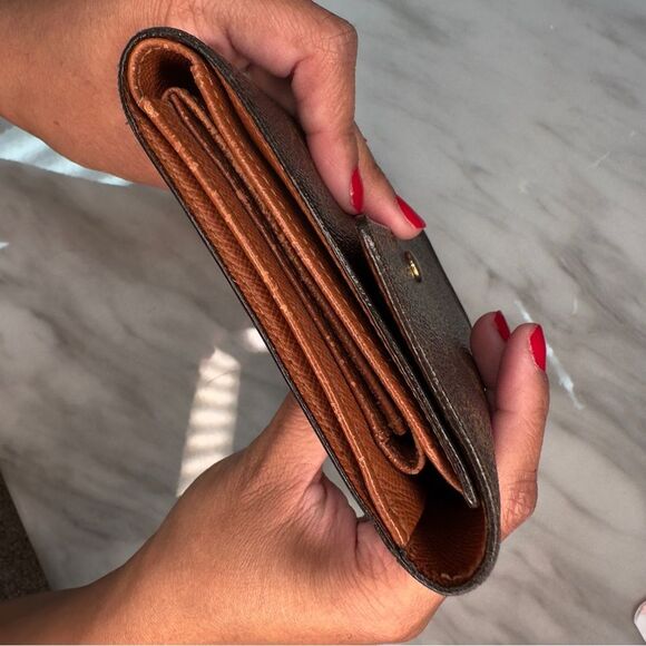 Louis Vuitton Trifold Wallet (Authentic) - Picture 13 of 14